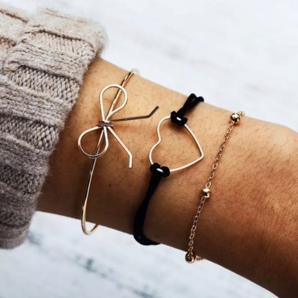 3/$30 💛 Bracelet Set